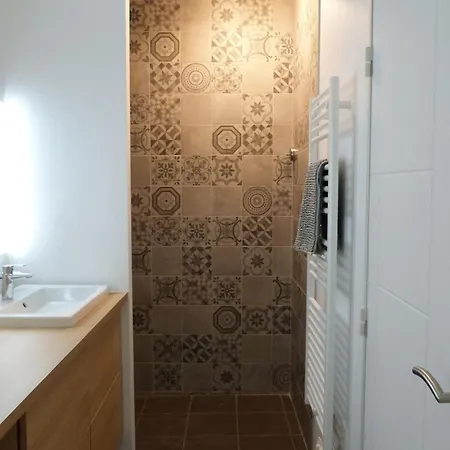 2 Ch, Acces Direct, Rez-de-jardin, Piscine, Animaux Ok - Fr-1-194-284 *