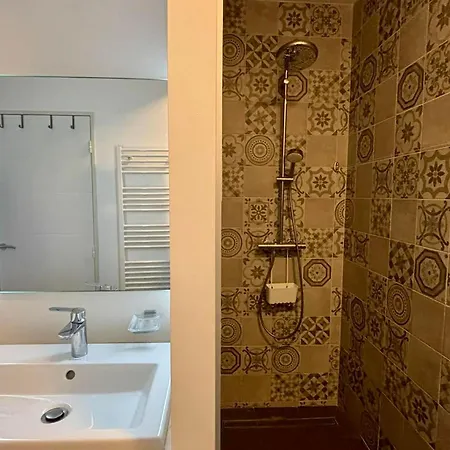 2 Ch, Acces Direct, Rez-de-jardin, Piscine, Animaux Ok - Fr-1-194-284 Apartamento